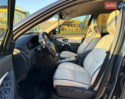 Сірий Вольво ХС90, об'ємом двигуна 2.4 л та пробігом 285 тис. км за 16163 $, фото 17 на Automoto.ua