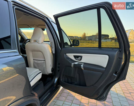 Сірий Вольво ХС90, об'ємом двигуна 2.4 л та пробігом 285 тис. км за 16163 $, фото 48 на Automoto.ua