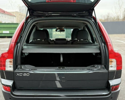 Серый Вольво ХС90, объемом двигателя 3.2 л и пробегом 274 тыс. км за 17000 $, фото 6 на Automoto.ua