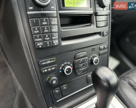 Сірий Вольво ХС90, об'ємом двигуна 2.4 л та пробігом 240 тис. км за 15999 $, фото 60 на Automoto.ua