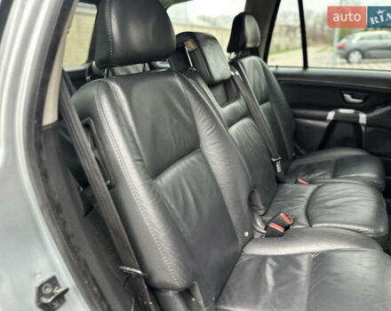 Сірий Вольво ХС90, об'ємом двигуна 2.4 л та пробігом 240 тис. км за 15999 $, фото 78 на Automoto.ua