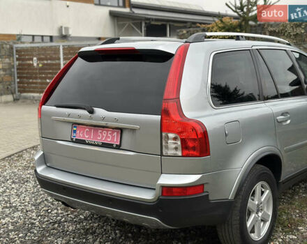 Сірий Вольво ХС90, об'ємом двигуна 2.4 л та пробігом 240 тис. км за 15999 $, фото 35 на Automoto.ua