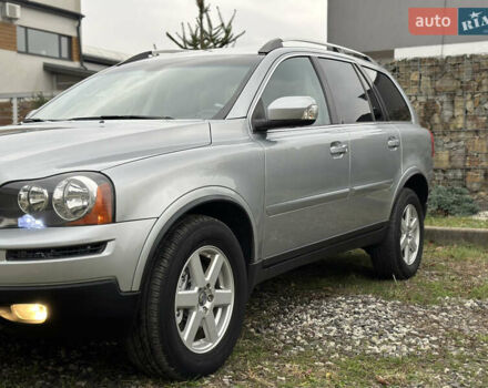 Сірий Вольво ХС90, об'ємом двигуна 2.4 л та пробігом 240 тис. км за 15999 $, фото 3 на Automoto.ua