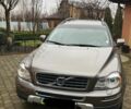 Серый Вольво ХС90, объемом двигателя 2.4 л и пробегом 160 тыс. км за 15000 $, фото 1 на Automoto.ua
