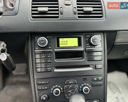 Сірий Вольво ХС90, об'ємом двигуна 2.4 л та пробігом 240 тис. км за 15999 $, фото 59 на Automoto.ua