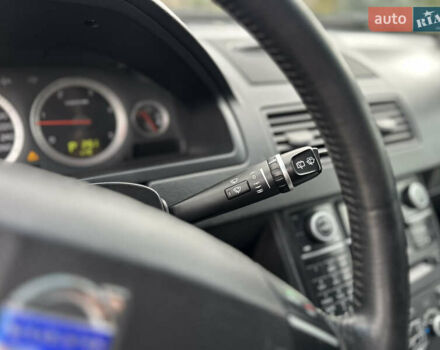 Сірий Вольво ХС90, об'ємом двигуна 2.4 л та пробігом 240 тис. км за 15999 $, фото 56 на Automoto.ua