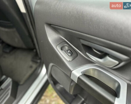 Сірий Вольво ХС90, об'ємом двигуна 2.4 л та пробігом 240 тис. км за 15999 $, фото 74 на Automoto.ua