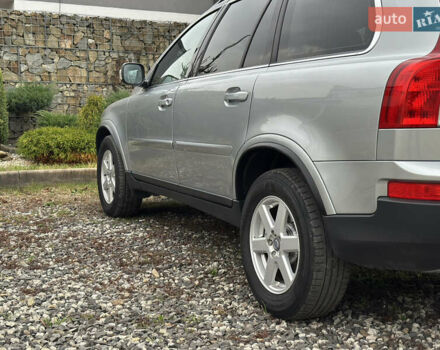 Сірий Вольво ХС90, об'ємом двигуна 2.4 л та пробігом 240 тис. км за 15999 $, фото 26 на Automoto.ua