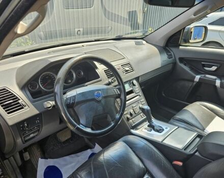Серый Вольво ХС90, объемом двигателя 2.4 л и пробегом 219 тыс. км за 3500 $, фото 7 на Automoto.ua