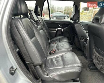 Сірий Вольво ХС90, об'ємом двигуна 2.4 л та пробігом 240 тис. км за 15999 $, фото 75 на Automoto.ua