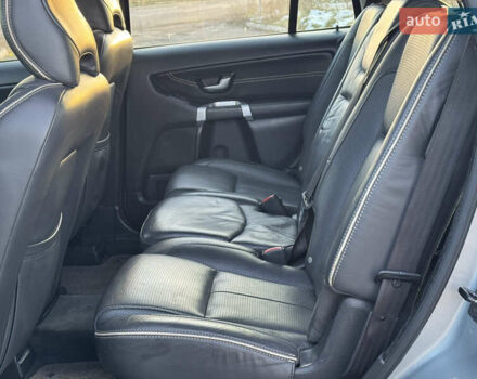 Серый Вольво ХС90, объемом двигателя 2.4 л и пробегом 255 тыс. км за 17400 $, фото 28 на Automoto.ua