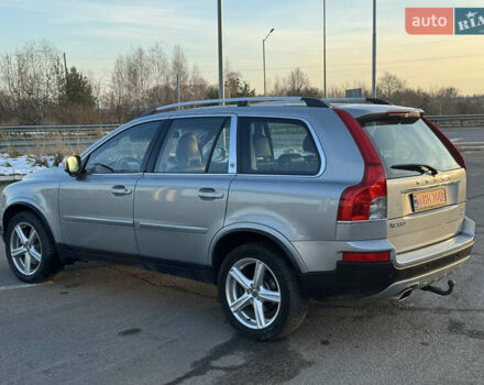 Серый Вольво ХС90, объемом двигателя 2.4 л и пробегом 255 тыс. км за 17400 $, фото 7 на Automoto.ua