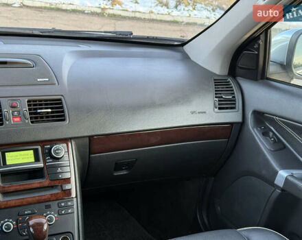 Серый Вольво ХС90, объемом двигателя 2.4 л и пробегом 255 тыс. км за 17400 $, фото 31 на Automoto.ua