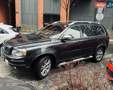 Серый Вольво ХС90, объемом двигателя 2.4 л и пробегом 270 тыс. км за 20500 $, фото 3 на Automoto.ua