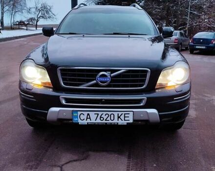 Серый Вольво ХС90, объемом двигателя 2.4 л и пробегом 330 тыс. км за 14700 $, фото 1 на Automoto.ua