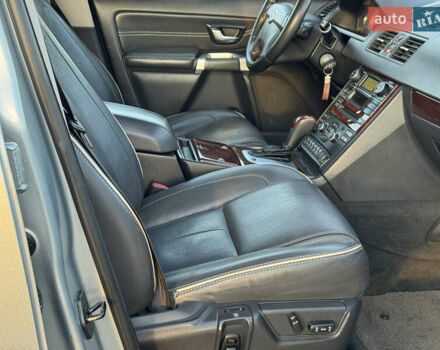 Серый Вольво ХС90, объемом двигателя 2.4 л и пробегом 255 тыс. км за 17400 $, фото 38 на Automoto.ua