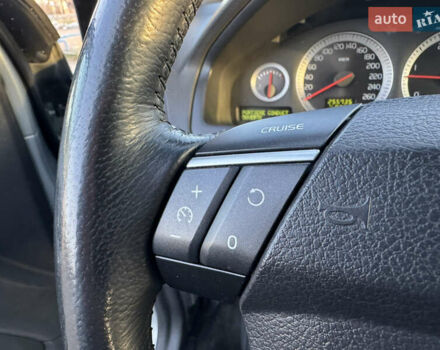 Серый Вольво ХС90, объемом двигателя 2.4 л и пробегом 255 тыс. км за 17400 $, фото 21 на Automoto.ua