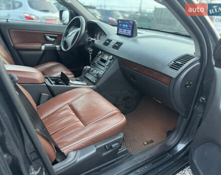 Сірий Вольво ХС90, об'ємом двигуна 2.4 л та пробігом 220 тис. км за 16300 $, фото 37 на Automoto.ua