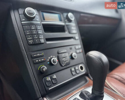 Сірий Вольво ХС90, об'ємом двигуна 2.4 л та пробігом 220 тис. км за 16300 $, фото 65 на Automoto.ua