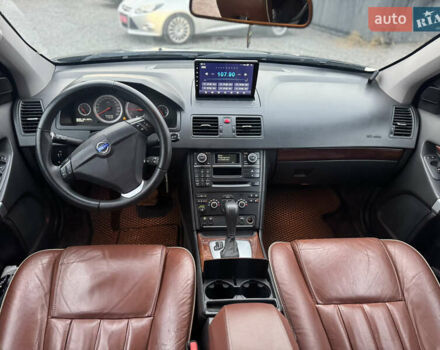 Сірий Вольво ХС90, об'ємом двигуна 2.4 л та пробігом 220 тис. км за 16300 $, фото 52 на Automoto.ua