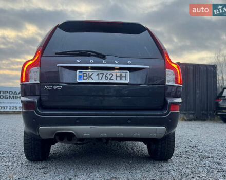Сірий Вольво ХС90, об'ємом двигуна 2.4 л та пробігом 220 тис. км за 16300 $, фото 20 на Automoto.ua