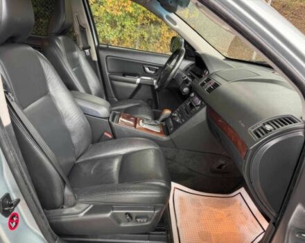 Серый Вольво ХС90, объемом двигателя 3.2 л и пробегом 83 тыс. км за 9700 $, фото 9 на Automoto.ua