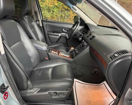 Серый Вольво ХС90, объемом двигателя 3.2 л и пробегом 80 тыс. км за 5800 $, фото 8 на Automoto.ua