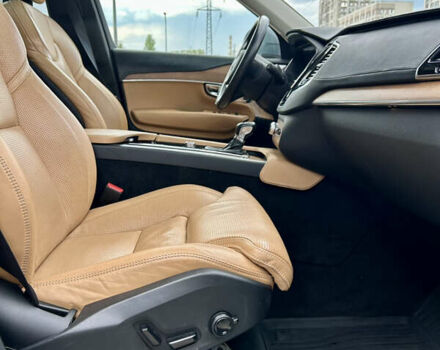 Сірий Вольво ХС90, об'ємом двигуна 1.97 л та пробігом 154 тис. км за 29300 $, фото 37 на Automoto.ua