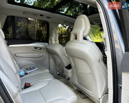 Серый Вольво ХС90, объемом двигателя 1.97 л и пробегом 221 тыс. км за 23500 $, фото 24 на Automoto.ua