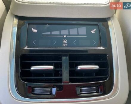 Серый Вольво ХС90, объемом двигателя 2 л и пробегом 183 тыс. км за 26990 $, фото 26 на Automoto.ua