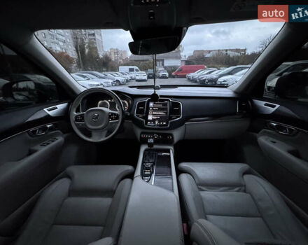 Вольво ХС90 2015 в Бердичеве на Automoto.ua Серый Вольво ХС90, объемом двигателя 2 л и пробегом 284 тыс. км за 25500 $, фото 15 на Automoto.ua