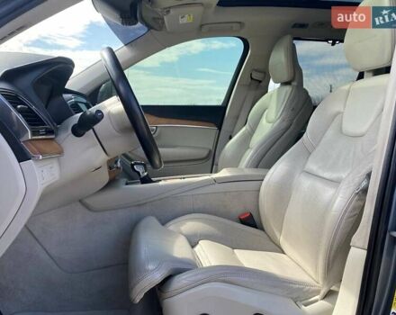 Серый Вольво ХС90, объемом двигателя 2 л и пробегом 183 тыс. км за 26990 $, фото 13 на Automoto.ua