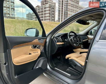 Сірий Вольво ХС90, об'ємом двигуна 1.97 л та пробігом 154 тис. км за 29300 $, фото 20 на Automoto.ua