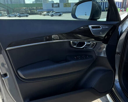 Серый Вольво ХС90, объемом двигателя 1.97 л и пробегом 185 тыс. км за 26300 $, фото 16 на Automoto.ua