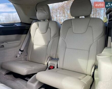 Серый Вольво ХС90, объемом двигателя 2 л и пробегом 183 тыс. км за 26990 $, фото 27 на Automoto.ua