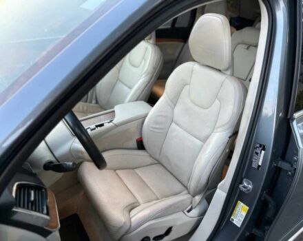 Серый Вольво ХС90, объемом двигателя 2 л и пробегом 72 тыс. км за 12300 $, фото 9 на Automoto.ua