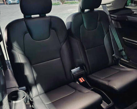 Серый Вольво ХС90, объемом двигателя 2 л и пробегом 315 тыс. км за 21500 $, фото 11 на Automoto.ua