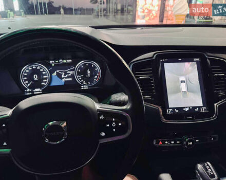 Серый Вольво ХС90, объемом двигателя 2 л и пробегом 315 тыс. км за 21500 $, фото 16 на Automoto.ua