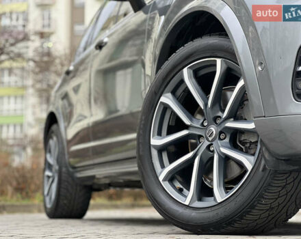 Сірий Вольво ХС90, об'ємом двигуна 2 л та пробігом 183 тис. км за 26500 $, фото 14 на Automoto.ua