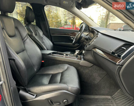 Сірий Вольво ХС90, об'ємом двигуна 2 л та пробігом 183 тис. км за 26500 $, фото 71 на Automoto.ua