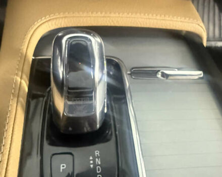 Серый Вольво ХС90, объемом двигателя 1.97 л и пробегом 121 тыс. км за 32550 $, фото 5 на Automoto.ua