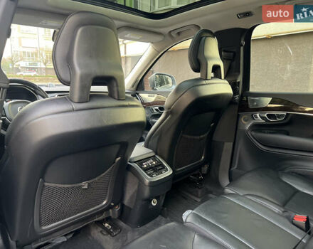 Сірий Вольво ХС90, об'ємом двигуна 2 л та пробігом 183 тис. км за 26500 $, фото 59 на Automoto.ua