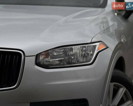 Вольво ХС90 2016 в Кривом Роге на Automoto.ua Серый Вольво ХС90, объемом двигателя 1.97 л и пробегом 99 тыс. км за 25999 $, фото 4 на Automoto.ua