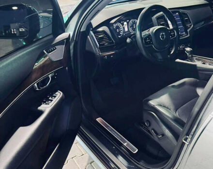 Серый Вольво ХС90, объемом двигателя 2 л и пробегом 315 тыс. км за 21500 $, фото 13 на Automoto.ua