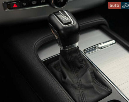 Вольво ХС90 2016 в Кривом Роге на Automoto.ua Серый Вольво ХС90, объемом двигателя 1.97 л и пробегом 99 тыс. км за 25999 $, фото 48 на Automoto.ua