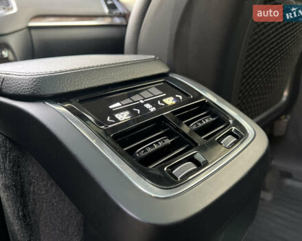 Сірий Вольво ХС90, об'ємом двигуна 2 л та пробігом 183 тис. км за 26500 $, фото 61 на Automoto.ua