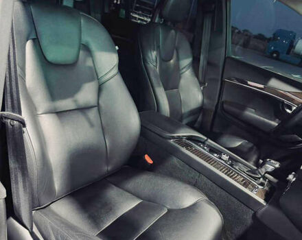 Серый Вольво ХС90, объемом двигателя 2 л и пробегом 315 тыс. км за 21500 $, фото 20 на Automoto.ua