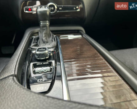 Сірий Вольво ХС90, об'ємом двигуна 2 л та пробігом 183 тис. км за 26500 $, фото 69 на Automoto.ua