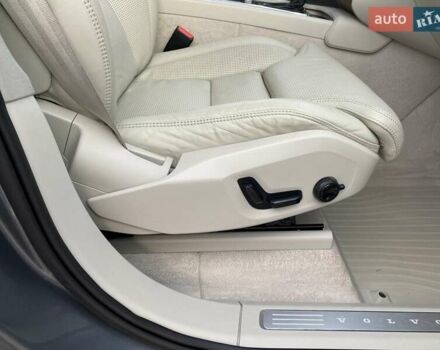 Серый Вольво ХС90, объемом двигателя 1.97 л и пробегом 234 тыс. км за 22999 $, фото 48 на Automoto.ua