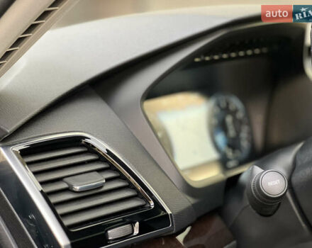 Сірий Вольво ХС90, об'ємом двигуна 2 л та пробігом 183 тис. км за 26500 $, фото 47 на Automoto.ua